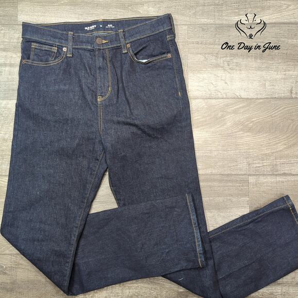 Old Navy Slim Built in Tough Jeans Size 18 - Picture 1 of 6